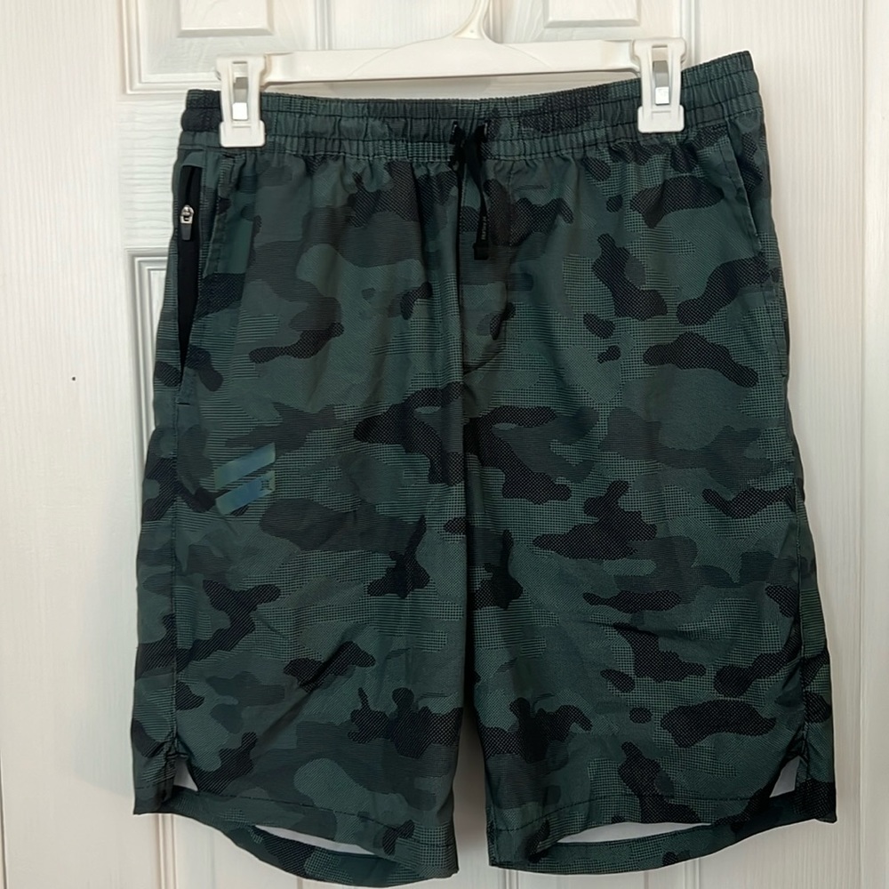 Men’s Hurley shorts